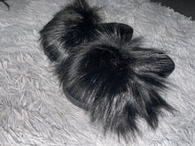 Load image into Gallery viewer, Faux fur slipper
