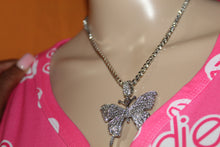 Load image into Gallery viewer, Butterfly necklace
