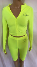 Load image into Gallery viewer, Shyan two piece short set
